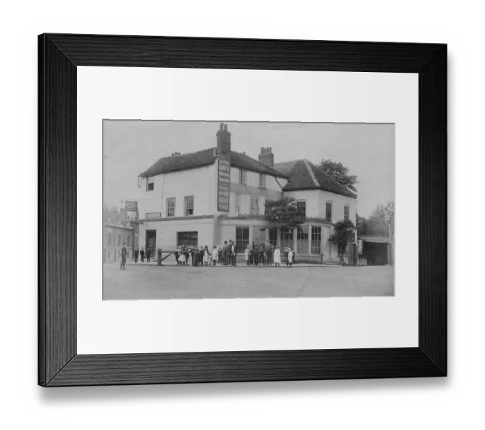 Framed Print : The Gate House Tavern certainly dates back to the seventeenth century Framed Print : The Gate House Tavern certainly dates back to the seventeenth century